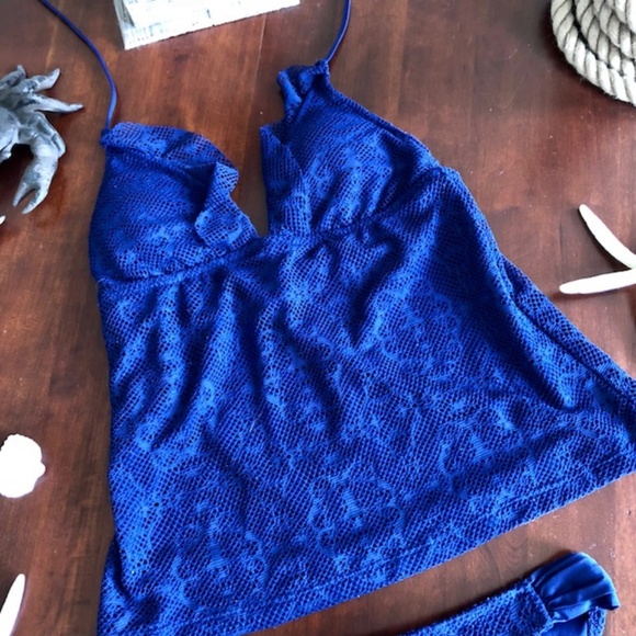 Super Cute Deep Blue Tankini - Picture 2 of 4